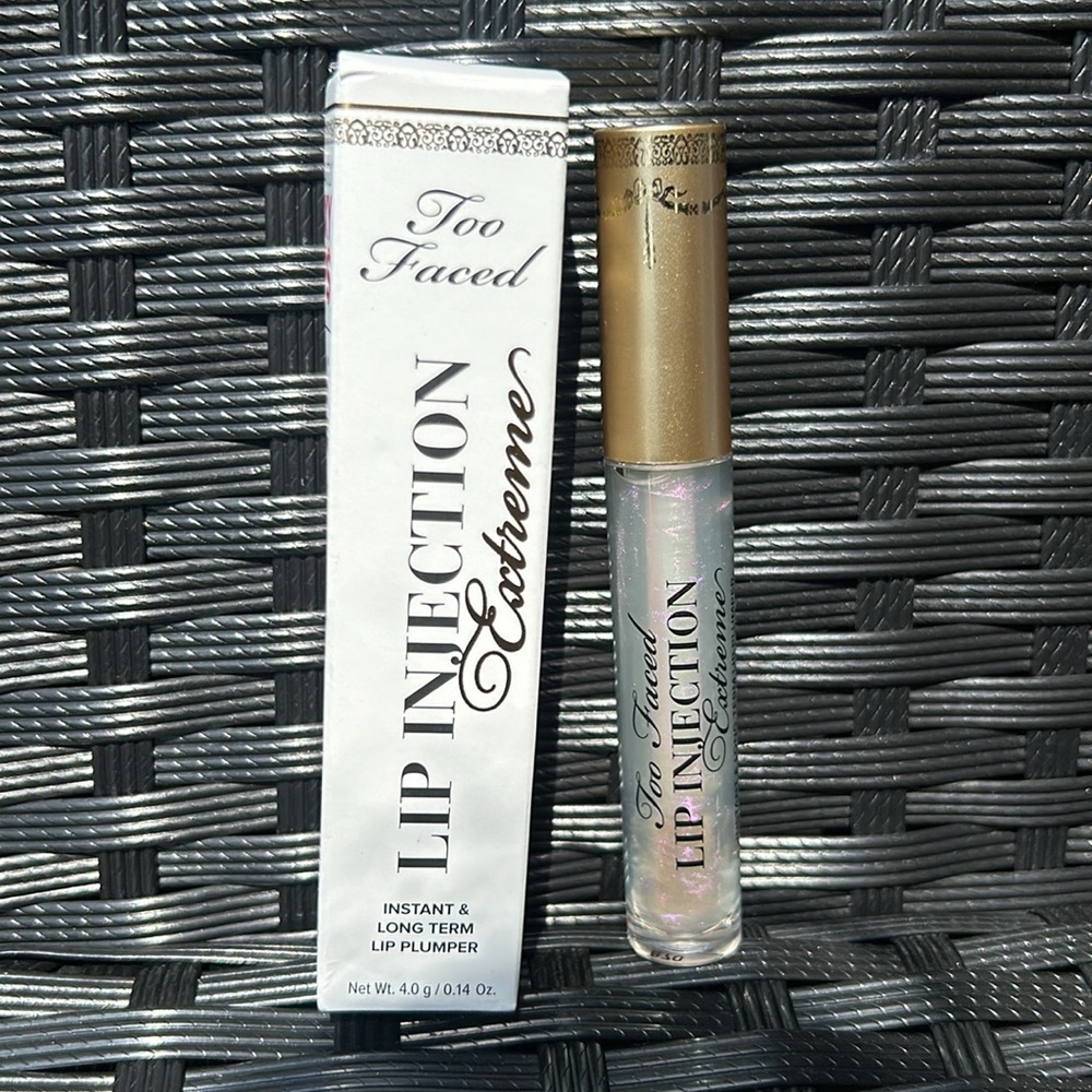 Brand New Too Faced Lip Injection Extreme